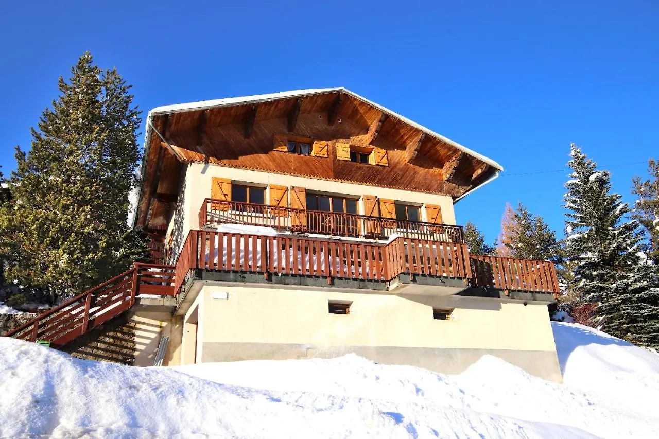 Spacious Chalet 16/18 Guests W/Slope View, Jacuzzi Et Sauna Montgenevre