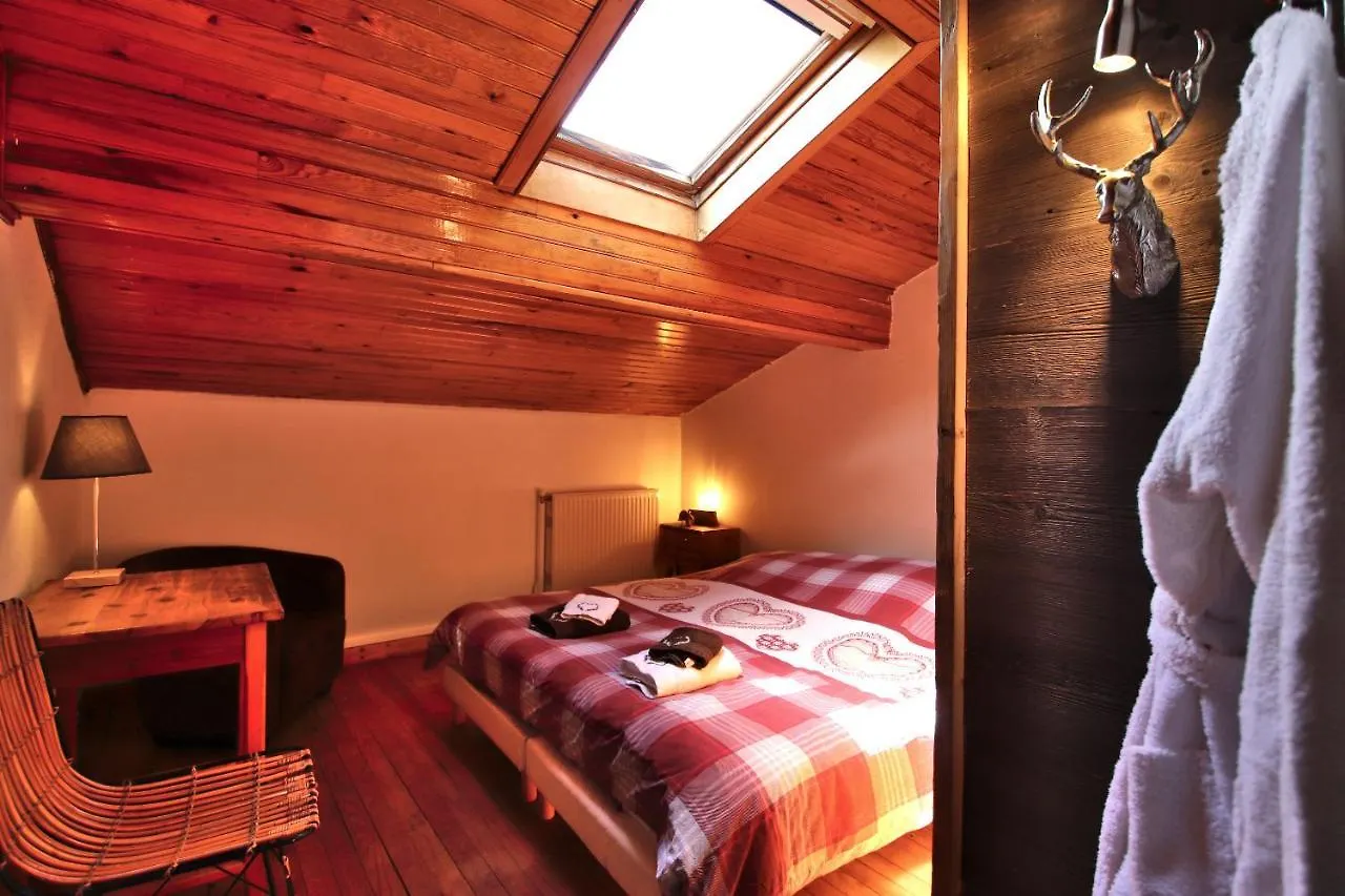 Spacious Chalet 16/18 Guests W/Slope View, Jacuzzi Et Sauna Montgenevre