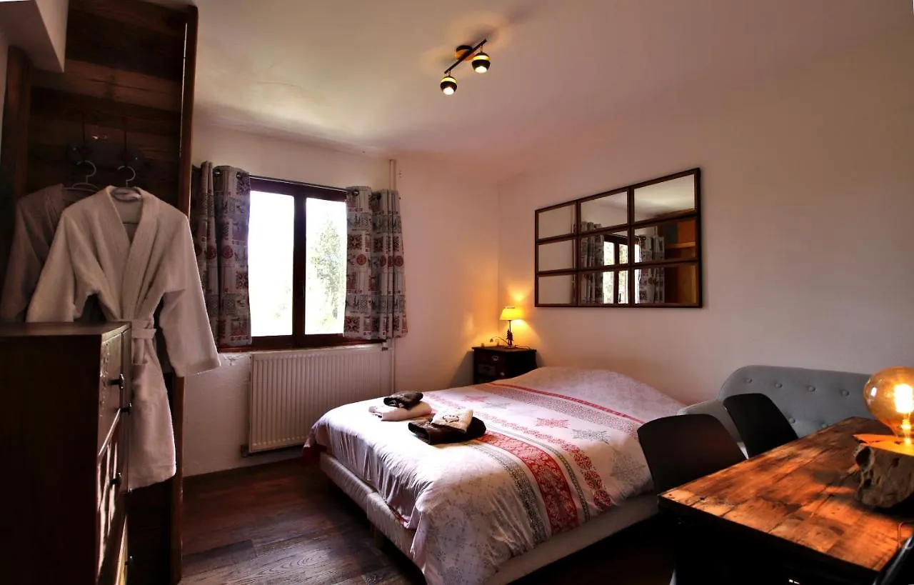 Spacious Chalet 16/18 Guests W/Slope View, Jacuzzi Et Sauna Montgenevre 0*,