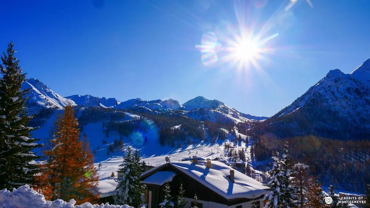Spacious Chalet 16/18 Guests W/Slope View, Jacuzzi Et Sauna Montgenevre