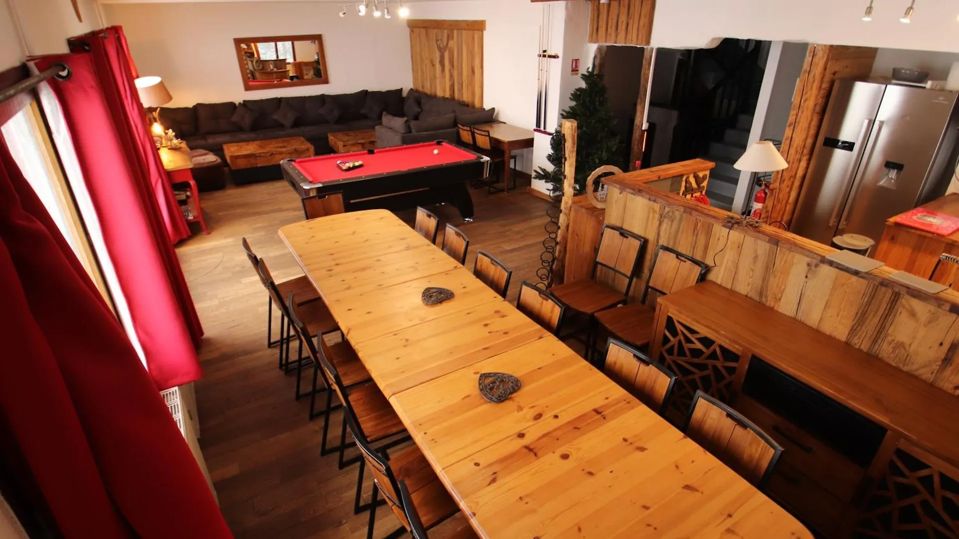 Spacious Chalet 16/18 Guests W/Slope View, Jacuzzi Et Sauna Montgenevre France