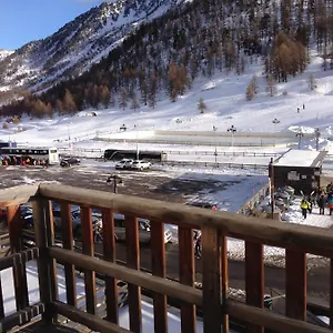 Neige Et Golf Coquet 4 Pers Maxi Montgenèvre